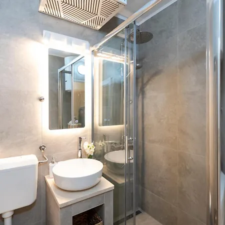 Midway Premium Brand New * Sarajevo