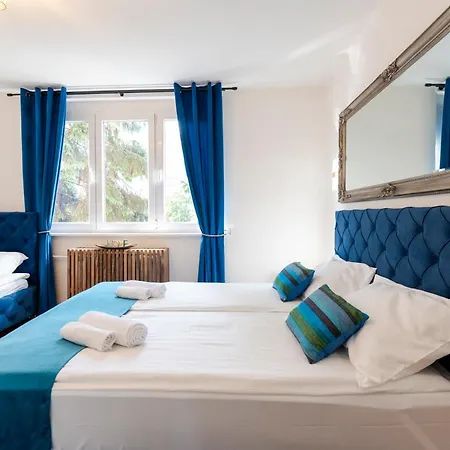 Midway Premium Brand New 사라예보